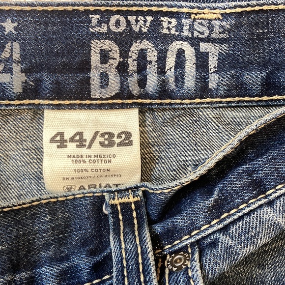 Men’s Ariat M4 Low Rise Boot Cut Jeans - Picture 2 of 4